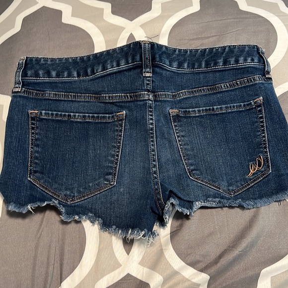 Express Shorts - Denim Blue - Picture 5 of 5